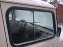 "Look, ma, no ice!

The dashboard of the 1970: original painted white! How many was that?"

(Hinzugefgt: 21.02.2005, 21:06:38)